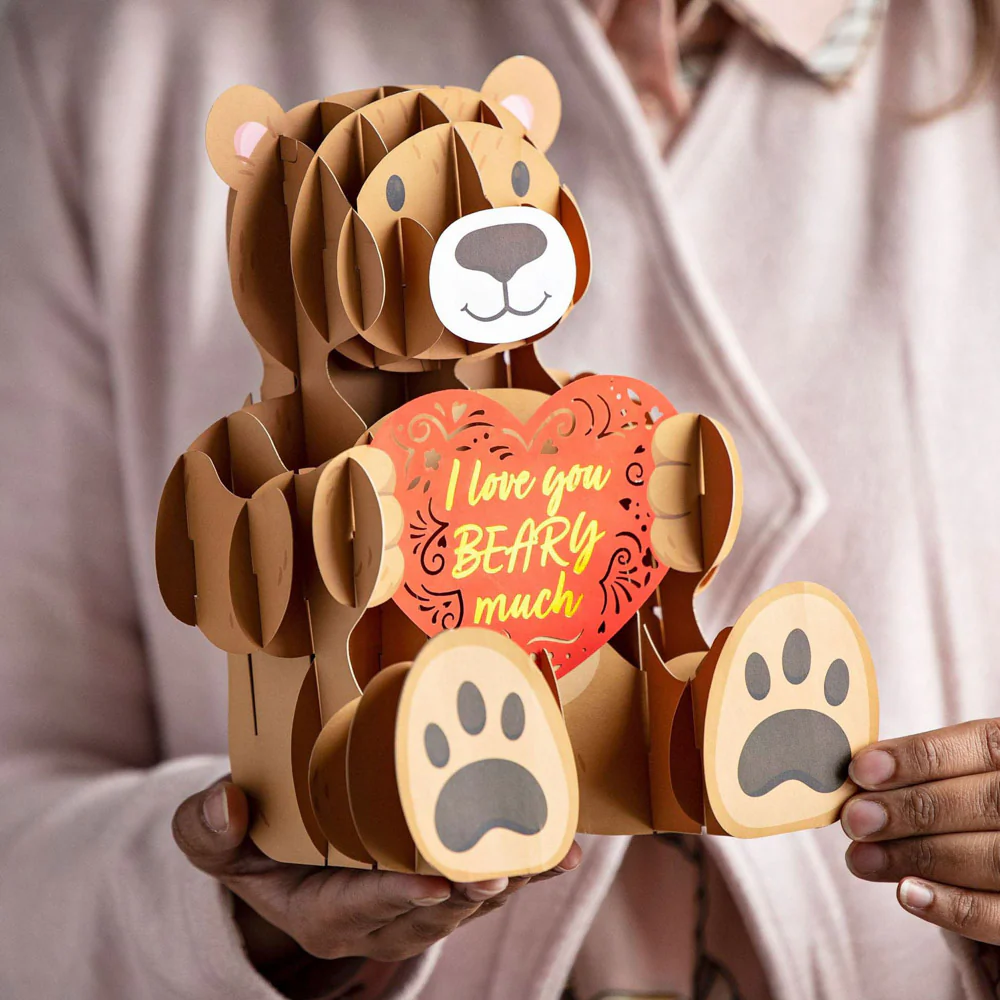Giant Love Bear Pop-Up Gift - Image 7